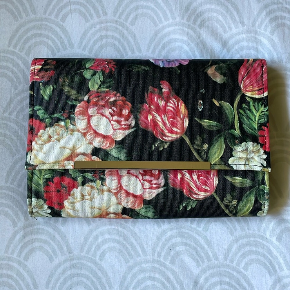 Bijoux Terner Beautiful Floral Clutch Bag - Black Floral